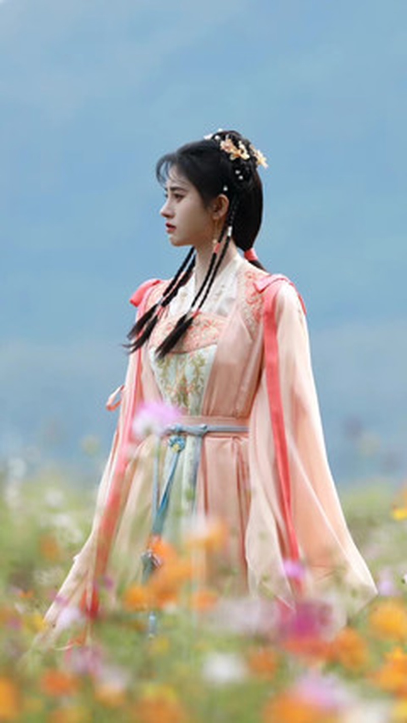 鞠婧祎